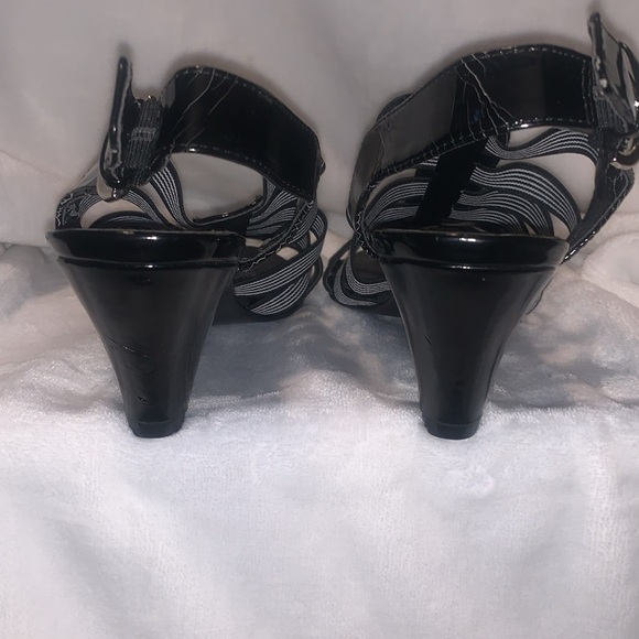 AJ Valenci Sandal heels - Picture 6 of 16